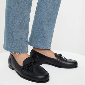 2023 Pavasario nauja niša Britų retro odiniai batai Patogūs žemakulniai loafers moteriški batai