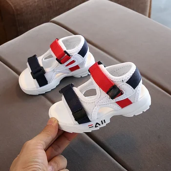 2023 vasara naujos vaikiškos basutės kūdikių batai mergaitės paplūdimio batai minkštas dugnas neslystantys berniukai sportinės basutės laisvalaikis 21-30