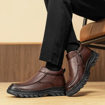 Batai vyrams 2023 Prekės ženklas Zip Vyriški batai Karštas išpardavimas Solid Casual Round Toe Aukštos kokybės lengvi kulkšnies batai Zapatos De Hombre