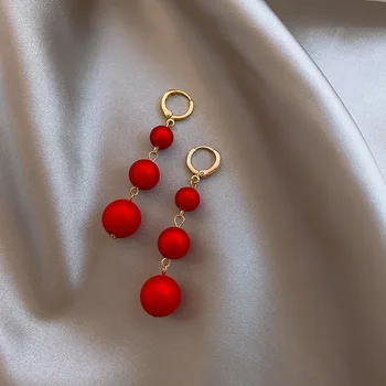KADRUFI Vintage Grind Red Pearl Beads Pakabukas Auskarų vėrimas Auskarai moterims Temperamentas Kutas Kamuolys Lašas Auskarai Papuošalai