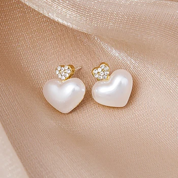 Korėjos lengvi prabangūs cirkono širdies perlų smeigės auskarai moterims Mada Krištolo imitacija Perlų saldūs auskarai Moteriški papuošalai