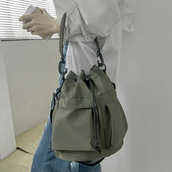 Madingos moteriškos rankinės Neperšlampami nailoniniai krepšiai per petį Didelės talpos kryžminiai krepšiai moterims Nešiojamas sutraukiamas kaušo krepšys