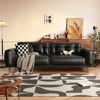 Stiliaus juoda odinė sofa Prancūziška retro didelė juoda karvės sofa svetainė mažas butas Amerikos katė drasko odinius baldus