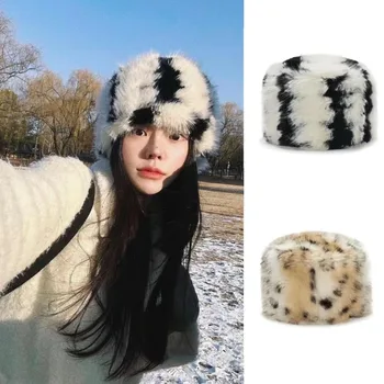 Žiemos šilta kailio imitacija Sutirštintas juodai baltas derantis žieminis kibiras Kepurė Leopardo patelė Atspaudas Puodo baseino kepurė