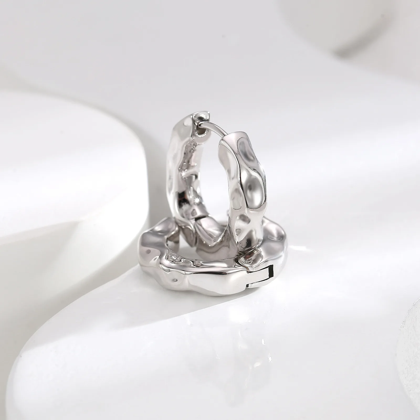 Euramerikos mados dizainas Plisuoti auskarai Vestuvių aksesuarai moterims Paprasta Universali mada Puikūs papuošalai Nuotrauka 4