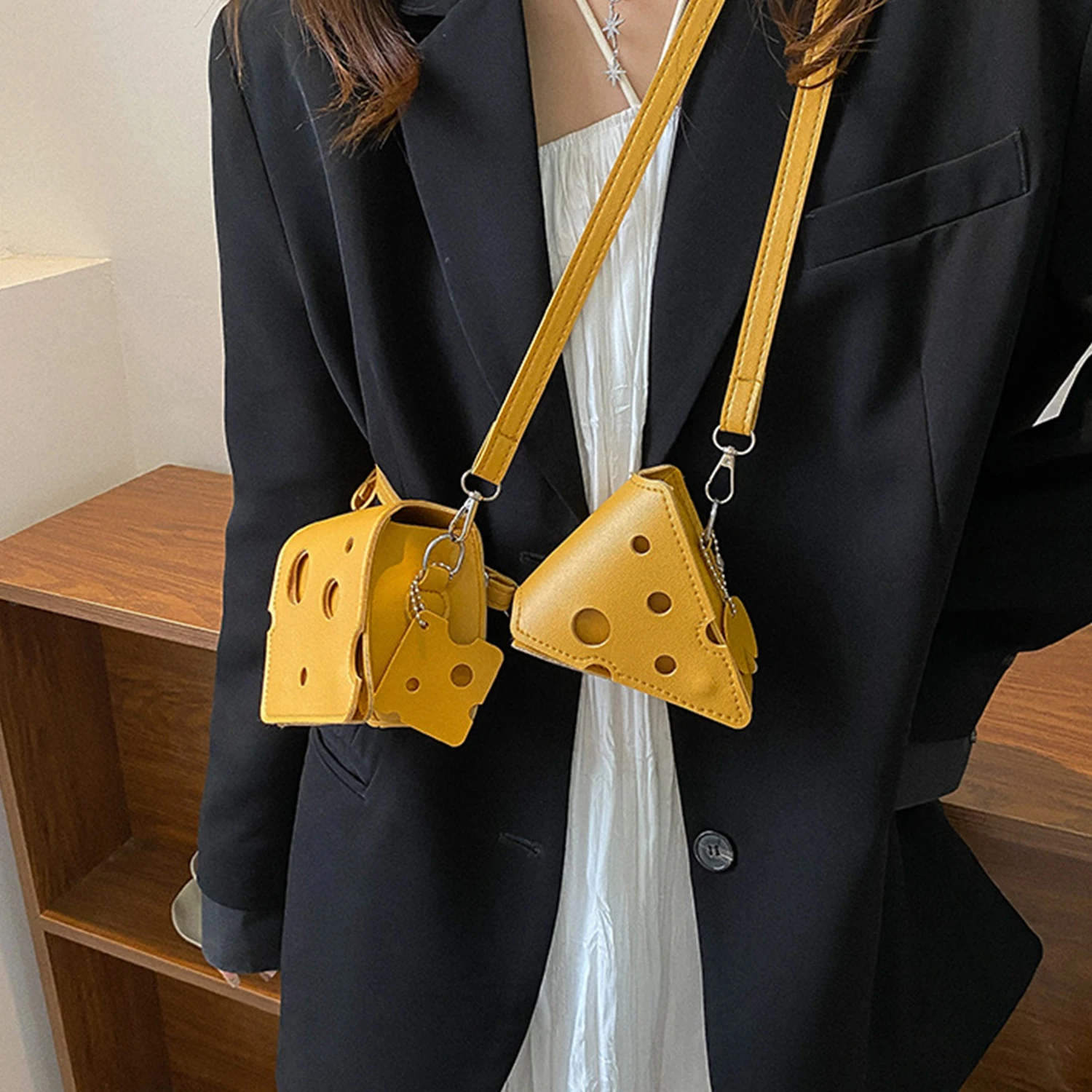 Moterų trikampis ir kvadratinis sūrio formos Mini PU odiniai krepšiai Mielos ausinės Lūpų dažai Piniginės Rankinės Kryželis Pečių krepšys Nuotrauka 4