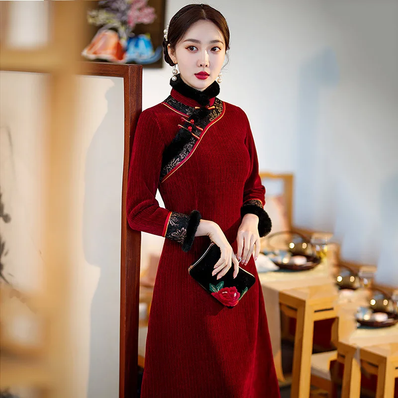 Yourqipao Raudona kiniška Cheongsam Žieminis ilgomis rankovėmis patobulintas Qipao sijonas Moterys Hanfu drabužiai Vidutinio ilgio Naujųjų metų vakarėlių chalatai Nuotrauka 1