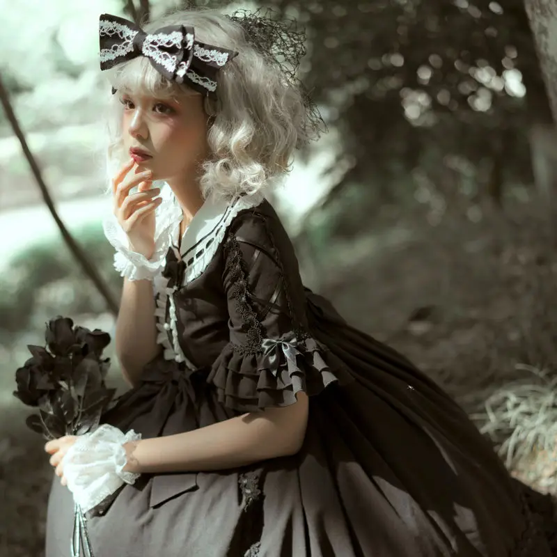 Aukštu liemeniu juoda retro teismo stiliaus Lolitos princesės suknelė Japoniškas gotikinis Lolitos Helovino kostiumas Dovana mergaičių vakarėlių suknelėms Nuotrauka 3
