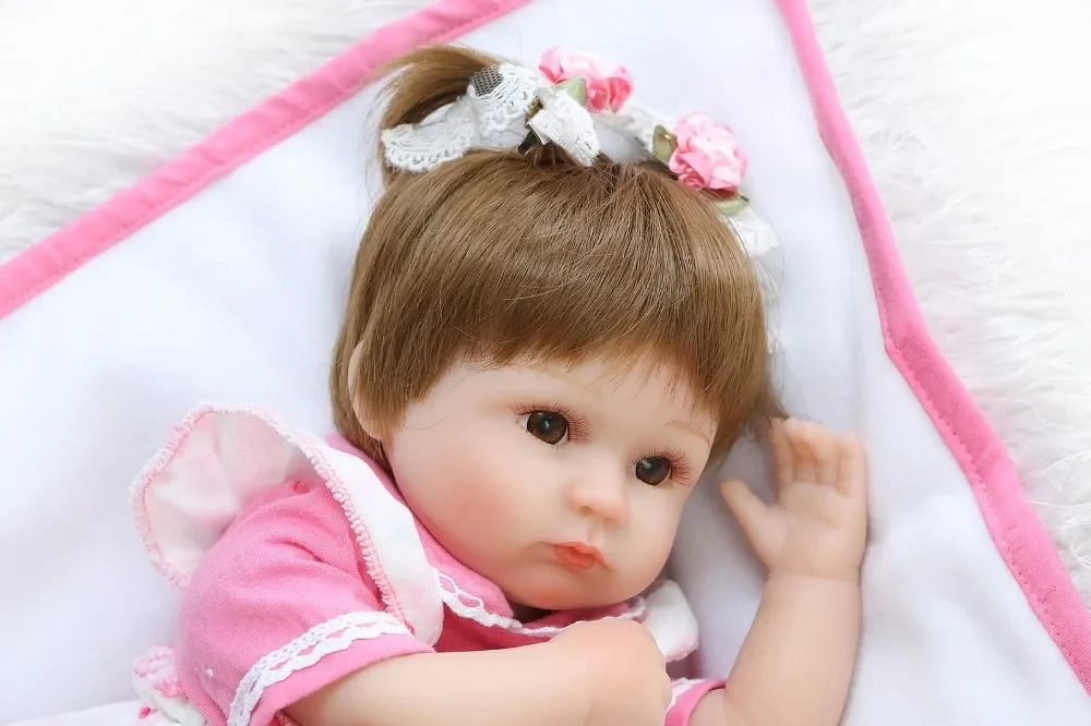 Reborn Baby Doll Soft Silicone Vinyl Cloth Body Lifelike Baby Dolls madingos lėlės kūdikiams, žaidžiančios karštus žaislus vaikams Kalėdos Nuotrauka 4