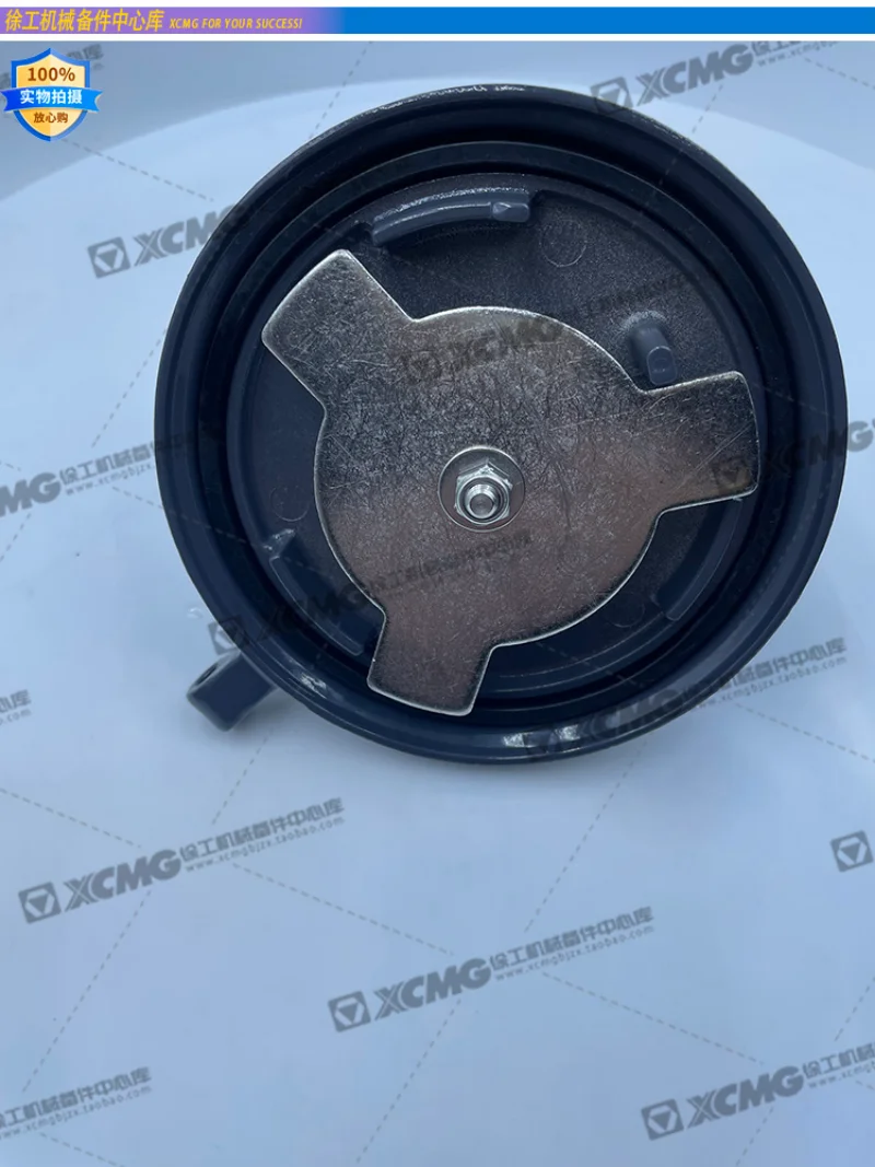 Degalų bako geležinis užrakto dangtelis. Xugong XCMG LW300F/500F/FV/HV/K krautuvo originalus dyzelinio bako dangtis Nuotrauka 4